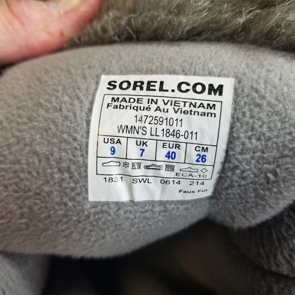 Sorel Tofino II gray faux fur winter boots - Picture 8 of 10